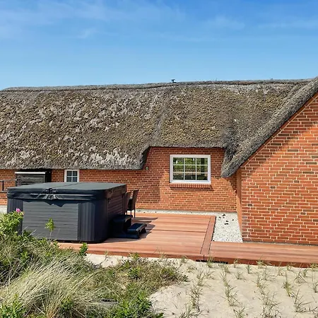 Lovely In With Sauna