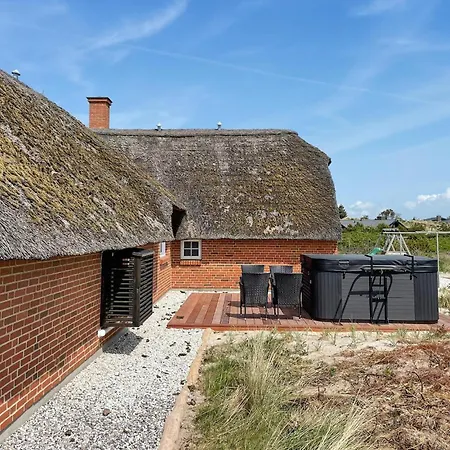 Lovely In With Sauna Casa de Férias